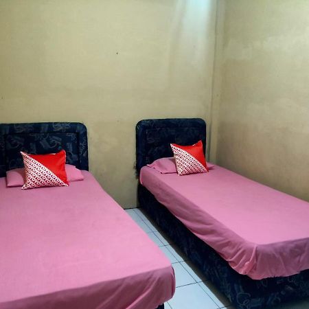 Oyo 90041 Hotel Sinar Lumayan Syariah Balikpapan  Exterior foto